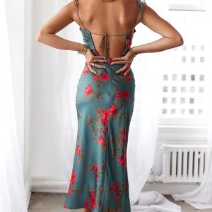 Hello Molly MIDI Dress - XS